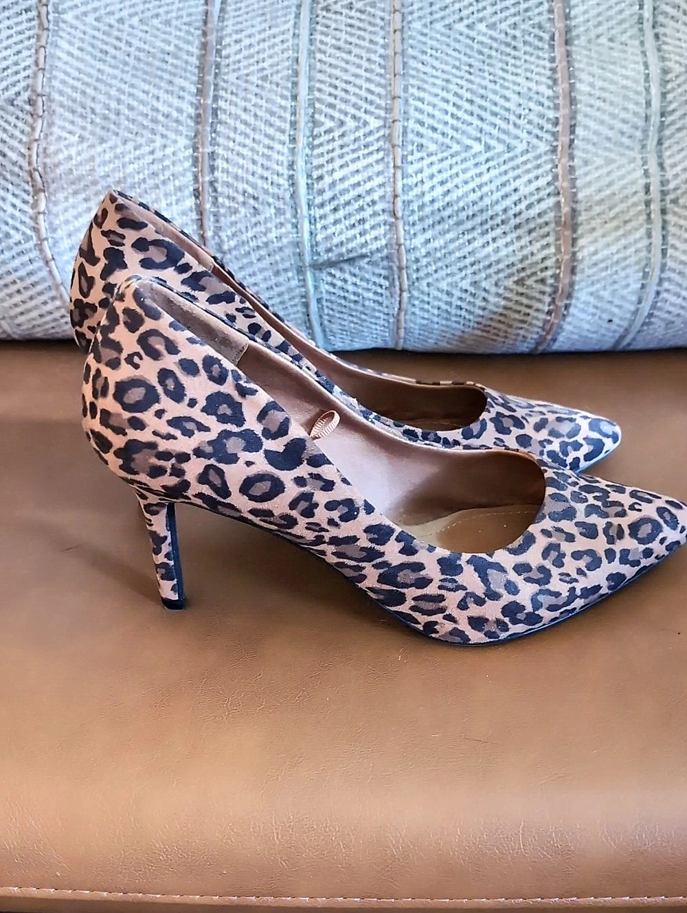 Leopard Print Pointed-Toe Heels EU 39